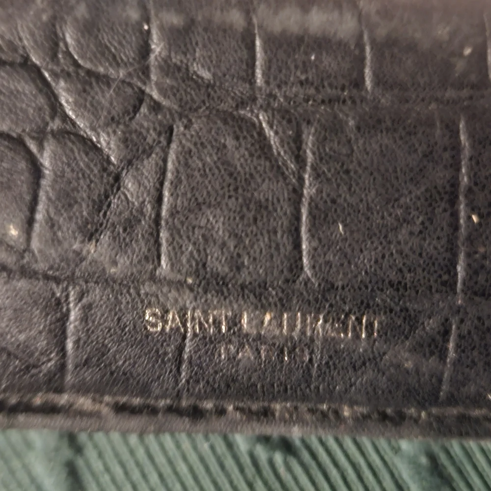 N/A ysl wallet